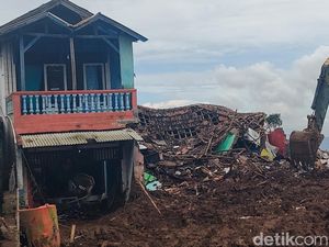 Operasi SAR Longsor Cisarua Dilanjutkan, Petugas Fokus di 3 Sektor