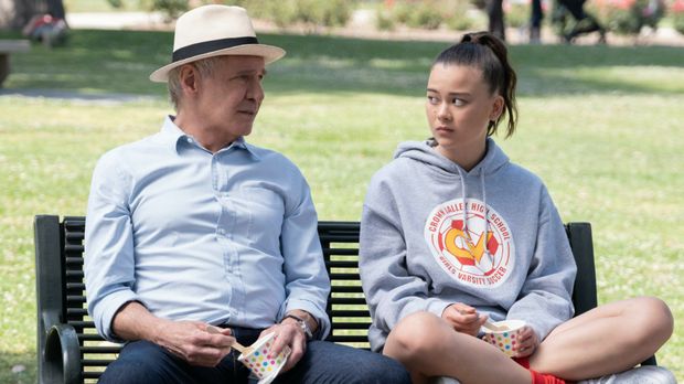 Cuplikan adegan dalam serial Shrinking.