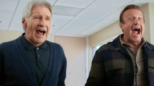 Cuplikan adegan dalam serial Shrinking.