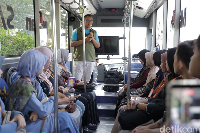 Transliteria di bus Satria Kota Kediri Transliteria di bus Satria Kota Kediri