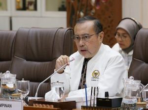 Siswi Keracunan MBG Diduga Hilang Ingatan, Komisi IX DPR: BGN Tanggung Biaya