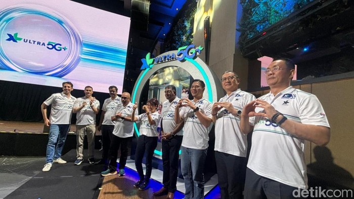 XLSmart akan semakin memperluas jangkauan sinyal 5G di 2026. Operator seluler yang identik warna biru ini menargetkan ada penambahan sebanyak 55 kota lagi di tahun ini.