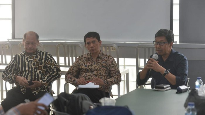 Begini Analisa Pakar Unair, Unesa hingga UTM Soal Pilkada Tidak Langsung