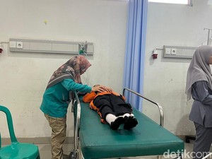 Bangunan Berusia 2 Abad di Siak Runtuh, Timpa 16 Pelajar dan Guru