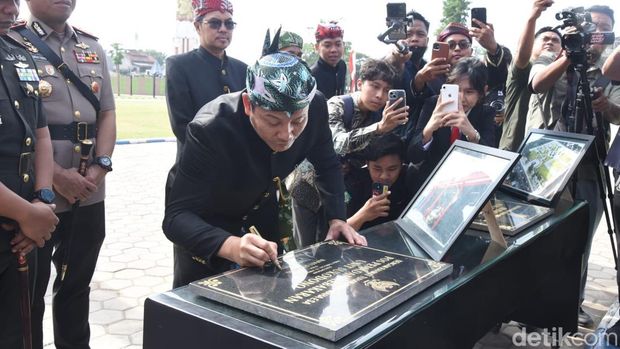 Bupati Situbondo menghadiri perayaan hari jadi Sidoarjo ke 167