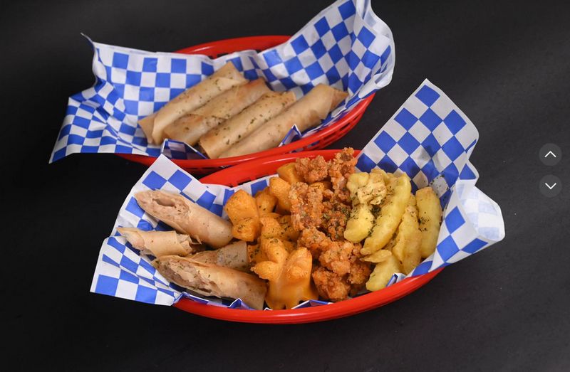 CIgi Kave di Palembang Pakai Bra sebagai Hiasan, Tuai Kecaman Netizen