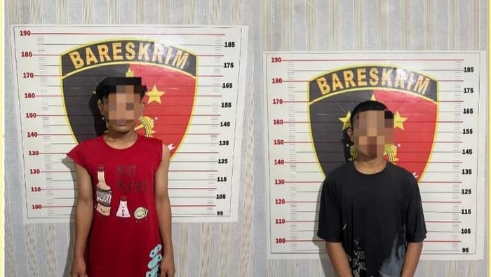 Dua pelaku pencurian biji kopi di OKU saat diringkus polisi.