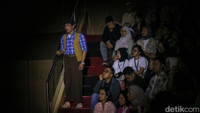 Para pemain tuli menampilkan pertunjukan teater “Jemari Kecil” di Galeri Indonesia Kaya, Jakarta Pusat, Sabtu (31/1/2026).