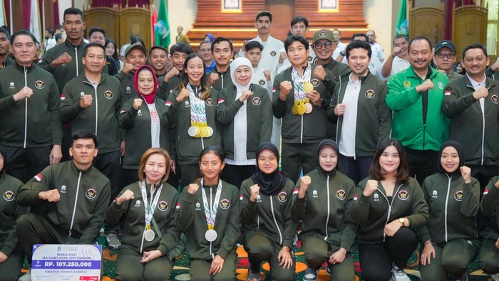 Pemprov Jatim Memberikan Bonus Bagi Atlet Berprestasi