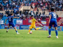 Anak Istri Betah di Surabaya, Jefferson Silva Bertekad Lebih Baik Lagi