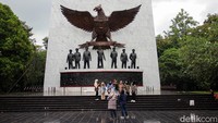 Suasana kawasan Monumen Pancasila Sakti yang berada di Lubang Buaya, Jakarta Timur. Lokasi ini dikenal sebagai saksi bisu peristiwa G30S 1965. 