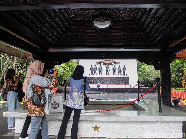 Menelusuri Jejak Sejarah di Monumen Pancasila Sakti
