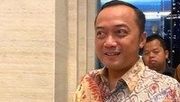Istana Buka Suara soal Pengganti Mahendra Siregar & Mirza Adityaswara