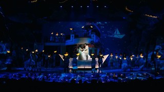 Pemain Musikal Perahu Kertas Excited di Show Perdana: Energi Penonton Gila!