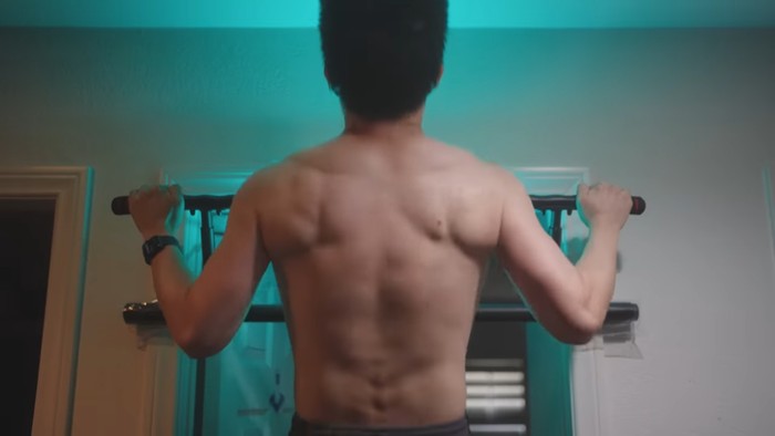 YouTuber Scott Luu menantang diri untuk melakukan 100 kali push-up dan 50 kali pull-up selama 30 hari. Begini potretnya selama melakukan tantangan itu.