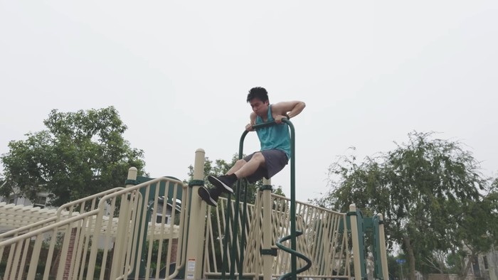 YouTuber Scott Luu menantang diri untuk melakukan 100 kali push-up dan 50 kali pull-up selama 30 hari. Begini potretnya selama melakukan tantangan itu.