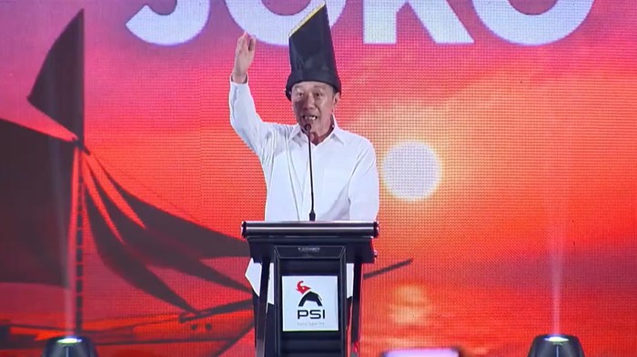 Semangat Menggebu-gebu Jokowi di Rakernas PSI