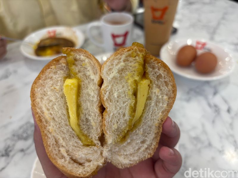 Sarapan di hawker centre