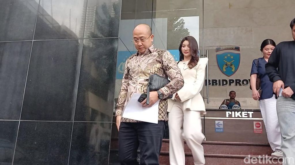 Sarwendah Diperiksa Polisi Sebagai Saksi Korban Terkait Laporan Ruben Onsu