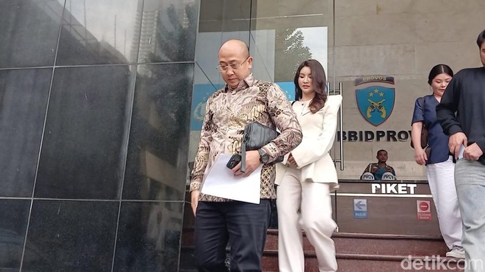 Sarwendah Tutup Pintu Damai untuk Pemfitnah Putrinya