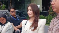 Sarwendah Ditagih Cicilan Mobil dan Sebut Ruben Onsu Tak Bayar Sekolah Anak