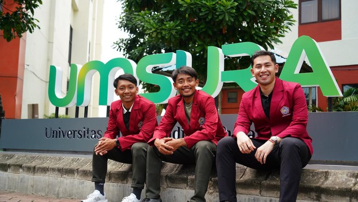 Tiga atlet berprestasi yang dapat Beasiswa di UMSura