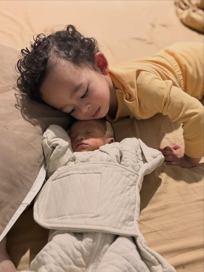 Momen Wizzy melahirkan anak kedua.