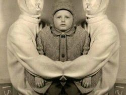 10 Foto Hitam Putih yang Bikin Merinding, Kalau Penakut Jangan Lihat