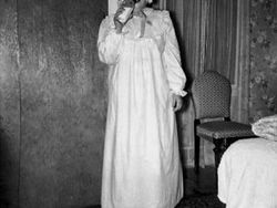 10 Foto Hitam Putih yang Bikin Merinding, Kalau Penakut Jangan Lihat