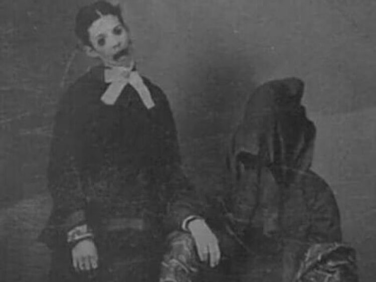 10 Foto Hitam Putih yang Bikin Merinding, Kalau Penakut Jangan Lihat