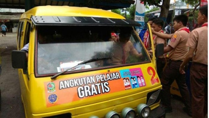 Angkutan Pelajar Gratis Pemkab Banyuwangi