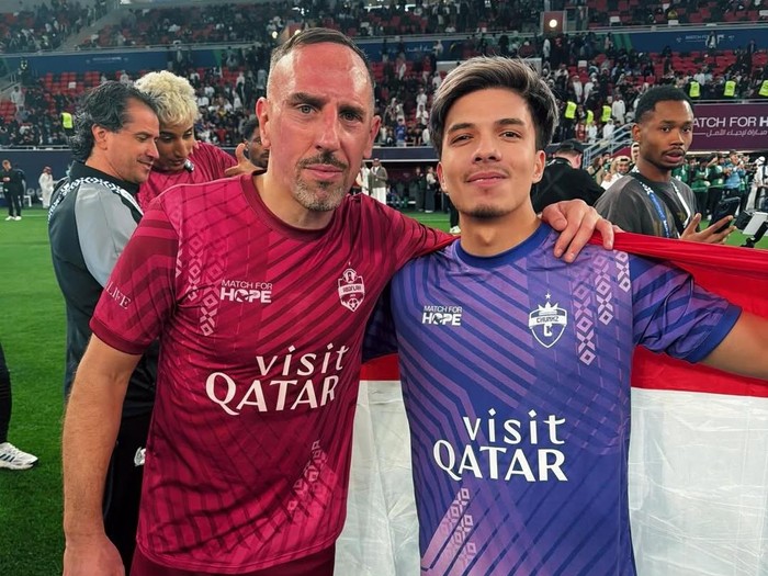 Atta Halilintar Atta Halilintar bermain di laga amal Match For Hope 2026, Qatar.