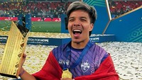 Match For Hope 2026 punya misi. Acara ini merupakan gerakan penggalangan dana yang diinisiasi oleh Q Life dan yayasan Education Above All (EAA). Seluruh keuntungan dari penjualan tiket, sponsor, dan donasi akan dialokasikan untuk membantu anak-anak yang putus sekolah di wilayah Asia, Afrika, dan Timur Tengah.  Foto: Instagram @attahalilintar