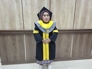 Dari ART ke Calon Asesor, Ini Kisah Bariah Difabel Lulusan UT yang Pantang Menyerah