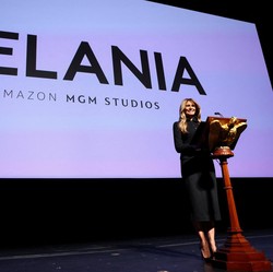 Produser Melania Semprot Gitaris Radiohead: Bohong Banget!