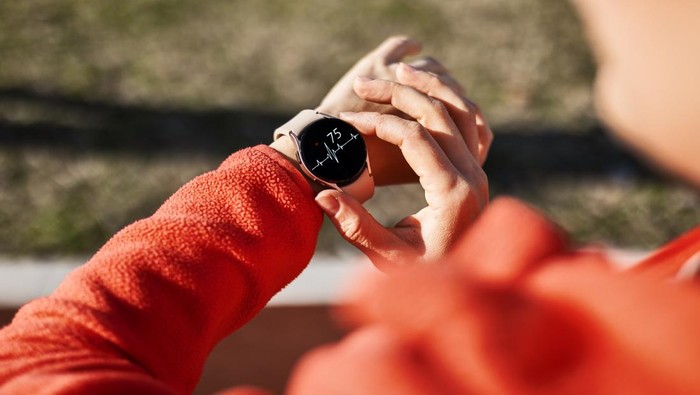 Banyak Smartwatch Punya Fitur Cek EKG, Sejauh Mana Bisa Diandalkan?