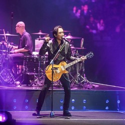 Begitu Indah Perayaan Ulang Tahun Padi Reborn dalam Konser Dua Delapan