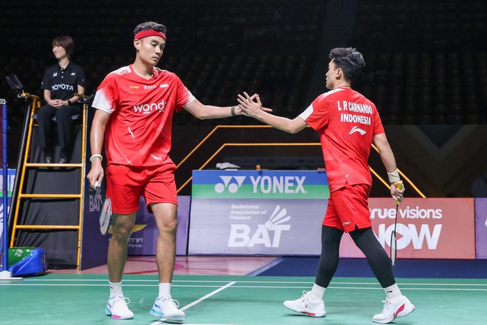 Pasangan ganda putra Indonesia Leo Rolly Carnando/Bagas Maulana sukses merebut gelar juara Thailand Masters 2026 usai mengalahkan kompatriotnya Raymond Indra/Nikolaus Joaquin di partai final.