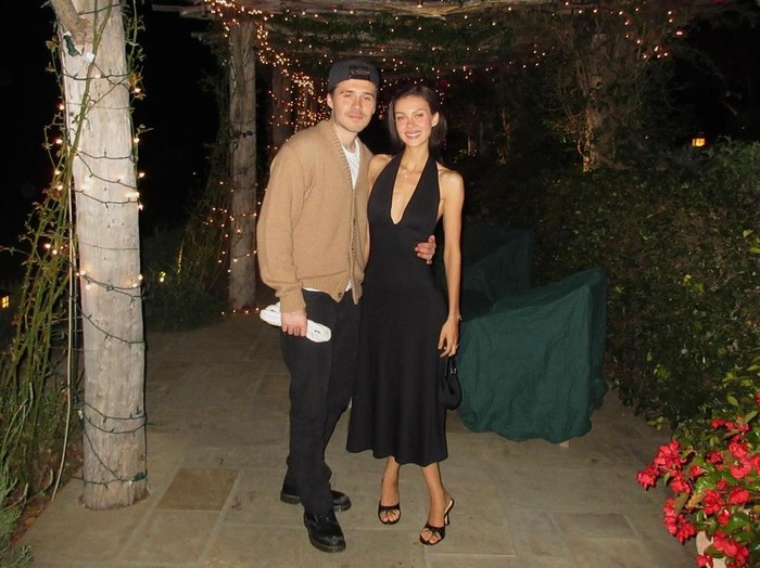 Nicola Peltz dan Brooklyn Beckham
