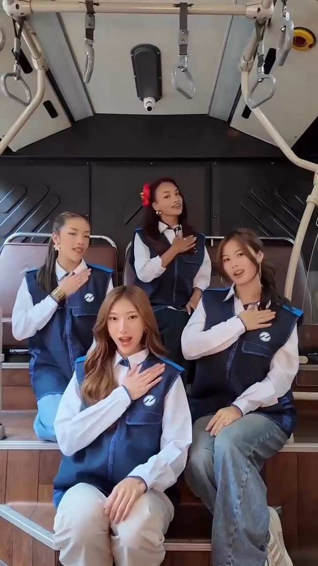 Personel girl group no na sukses mencuri atensi usai bertransformasi menjadi petugas TransJakarta untuk promosi lagu terbaru mereka, work. Foto: dok. Instagram @nonawav