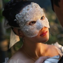 Pesona Yerin Ha, Aktris Korea Pertama di Bridgerton Season 4