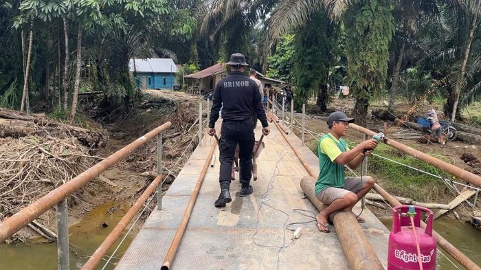 Pembangunan Jembatan di Inhu Riau Dikebut, Akses Desa Terisolir Segera Terbuka