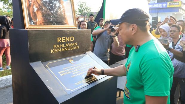 Polda Riau menggelar pet parade mengenang Reno si anjing K9 pahlawan kemanusiaan, Minggu (1/2/2026). Kegiatan ini dihadiri komunitas pecinta hewan.