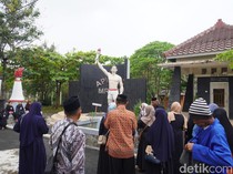 Api Abadi Mrapen Padam, Wisatawan Kaget Campur Kecewa