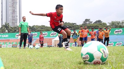 Semangat Jiwa Muda Latihan Bareng Kiper Persija Andritany