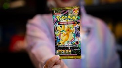 Toko Game Ini Lebih Cuan Jualan Kartu Pokemon Dibanding Game