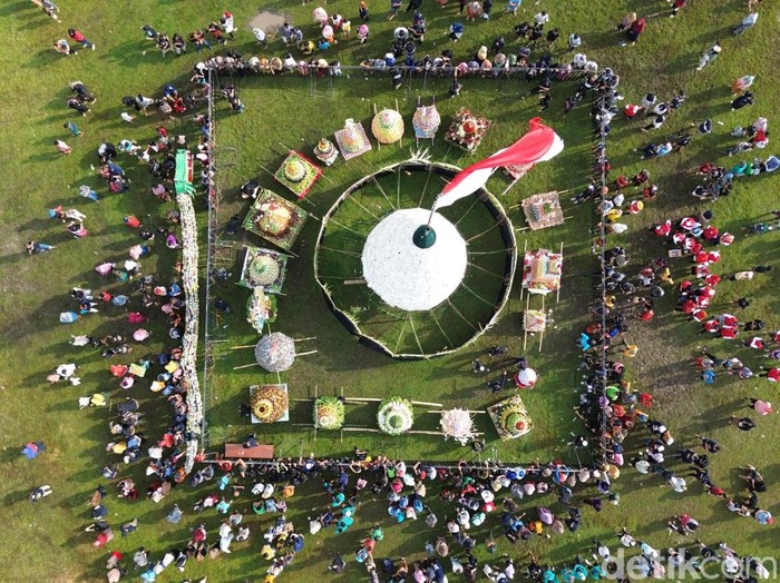 Tradisi Tumpeng Tempe Raksasa Sedengan Mijen Jadi Daya Tarik Wisata Budaya