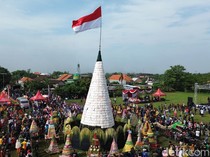 Video: Tumpeng Tempe Raksasa Meriahkan Ruwat Desa di Sidoarjo Jelang Ramadan