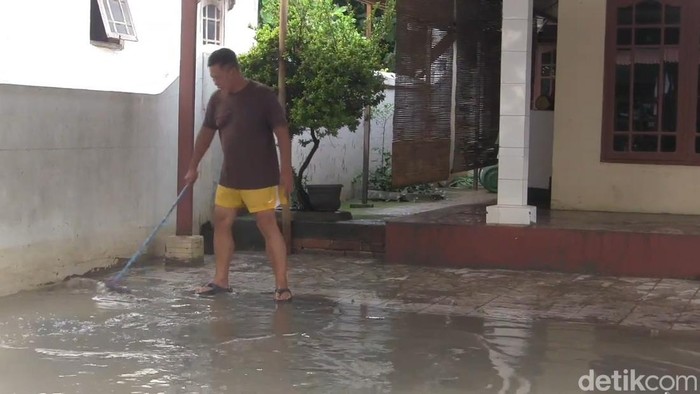 Jenuh Warga Subang Kala Banjir Tiap Tahun Menerjang