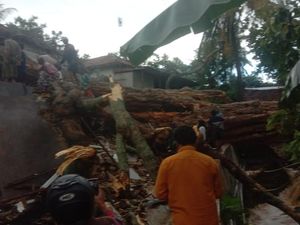 Amuk Puting Beliung di Sunenep Rusak 27 Rumah dan Lukai 6 Warga